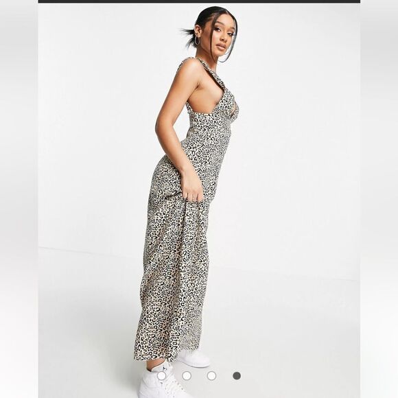 ASOS DESIGN plunge maxi dress in animal print size 0 - Picture 3 of 14